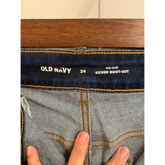 Old Navy Mid-Rise Kicker Boot-Cut Jeans Dark Blue Wash Plus Size 24 Casual Denim - Picture 6 of 7